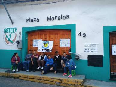 Agremiados al SUTSEM toman oficinas del Seguro del Magisterio, acusan despidos injustificados, hostigamiento y acoso laboral  