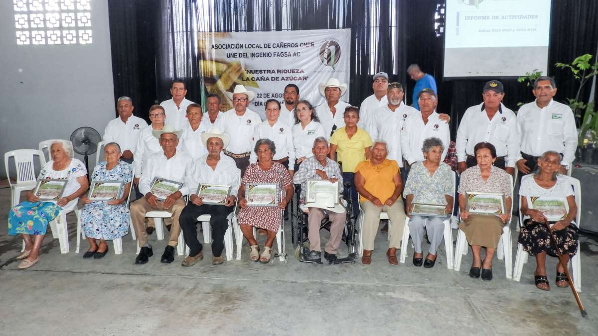Encabezó Asamblea Informativa la Presidenta de la Asociación Local de Cañeros CNPR Adriana Nieto Zamora