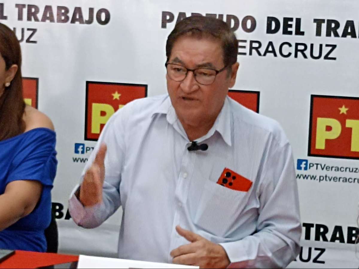 Una burla que empresas ofrezcan pagar salarios mínimos a universitarios para emplearlos  