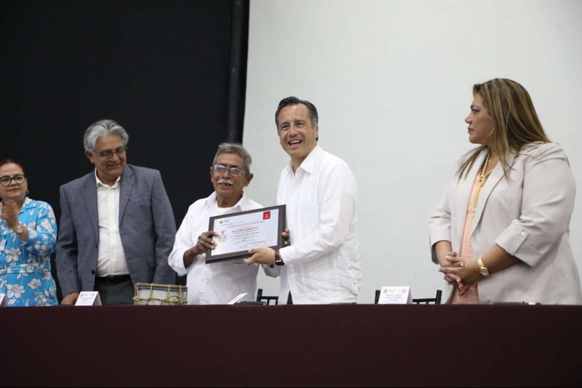 Por sus aportaciones, Veracruz honra a sus adultos mayores