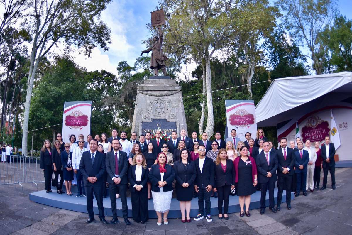 Realiza Congreso Guardia de Honor ante el monumento al Padre de la Patria   