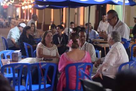 TORRUCO, NAHLE Y CUITLÁHUAC DISFRUTAN DE LOS PORTALES DE VERACRUZ