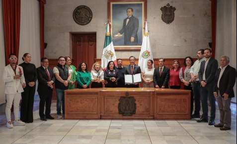 Firma gobernador Cuitláhuac García decreto que reforma al Poder Judicial