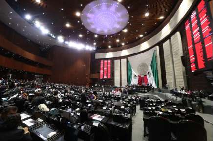 Diputadas y diputados expresan su respaldo a reforma que eleva a rango constitucional apoyo económico a jóvenes   