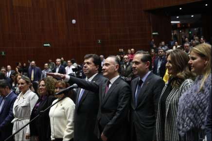 Mauricio Farah Gebara rinde protesta como Secretario General de la Cámara de Diputados