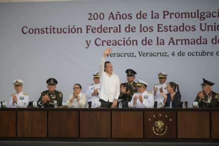 A 200 años de la primera Constitución, México continúa consolidándose como nación libre, soberana y democrática