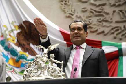 Asume el diputado Sergio Gutiérrez Luna la presidencia de la Mesa Directiva   