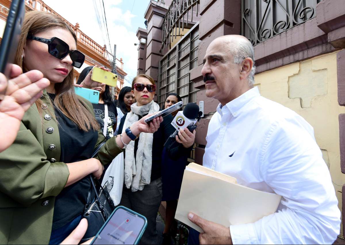 Prepara Ricardo Ahued agenda estatal con Rocío Nahle