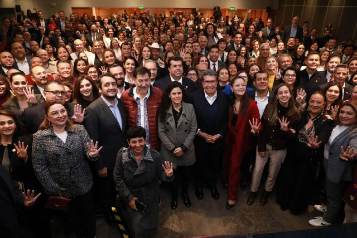 Diputados federales y senadores de Morena refrendan su unidad y fortaleza para continuar con reformas para construir el segundo piso de la transformación