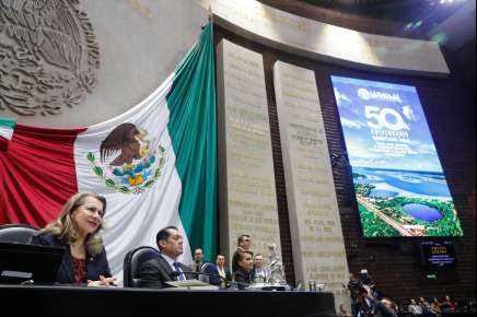 Celebra la Cámara de Diputados, con sesión solemne, el 50 aniversario de la fundación del estado de Quintana Roo   