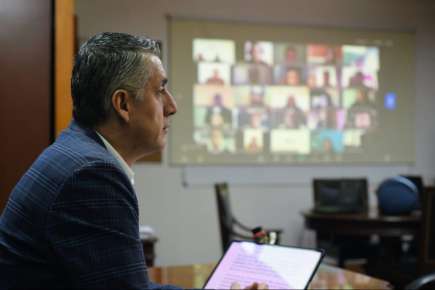 Cumple SEV al magisterio, avanza en asignación de 240 plazas en educación básica y media superior