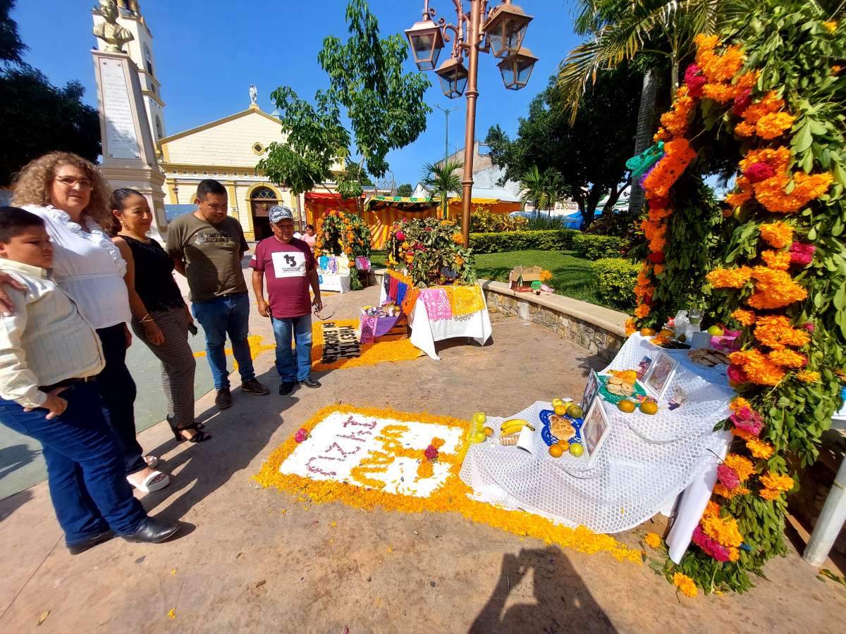 UPAV Pánuco Preserva las Tradiciones de día de Muertos 2024 en Pánuco  