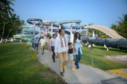 Veracruz a la vanguardia en inclusión social, inaugura Gobernador primera playa universal