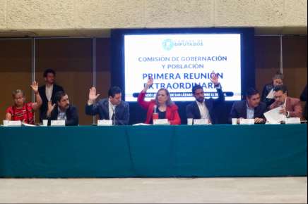 La Comisión de Gobernación y Población aprobó dictamen que propone crear tres secretarías de Estado   