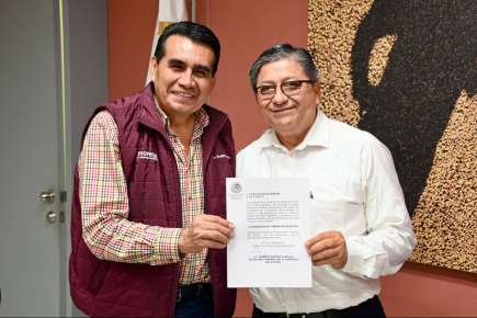 Esaú Valencia, nuevo coordinador de Comunicación Social del Congreso   