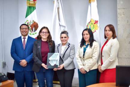 Recibe Presidenta del Congreso Informe del Tribunal de Conciliación y Arbitraje   