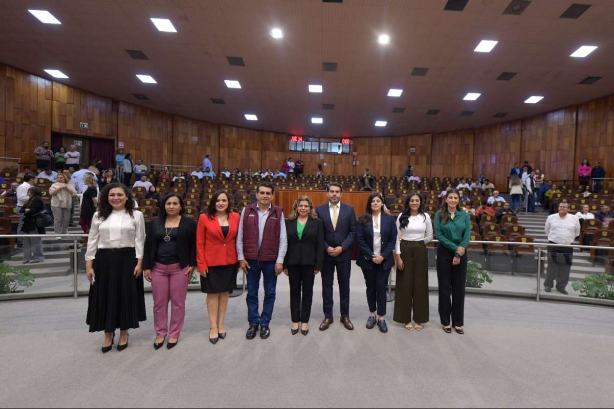 Designa Congreso a Lucero Alegría Juárez como Contralora de la FGE   