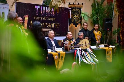 Invita Ayuntamiento a celebrar aniversario de la Tuna Mayor de Xalapa