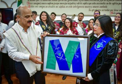 Recibe Ricardo Ahued a integrantes de Tunas Universitarias de Colombia