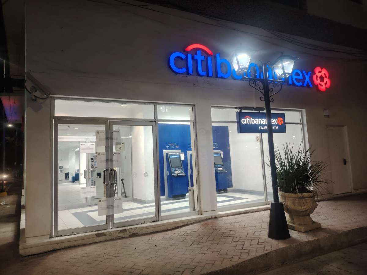 Clausuran Sucursal de BANAMEX en Pánuco
