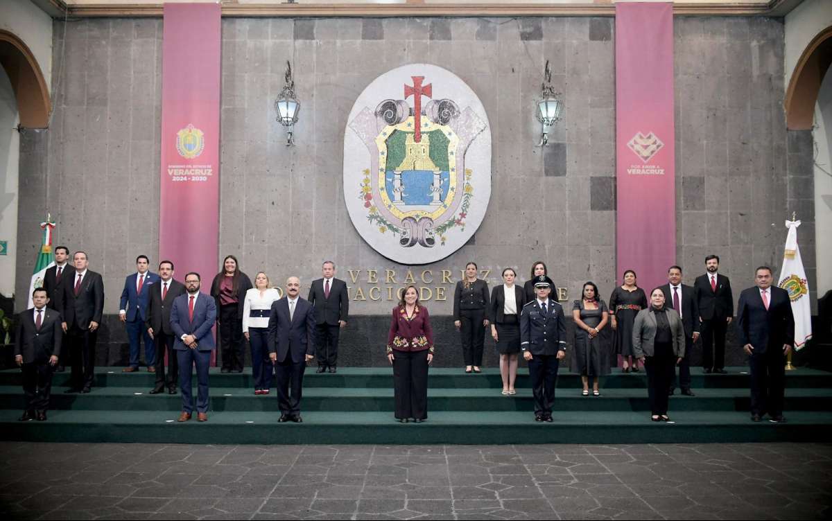 CON UN GABINETE PARITARIO, REAFIRMA ROCÍO NAHLE UN GOBIERNO CERCANO, EFICIENTE Y AL SERVICIO DE VERACRUZ