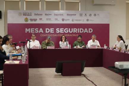 GOBERNADORA ROCÍO NAHLE ENCABEZA PRIMERA MESA DE SEGURIDAD EN COATZACOALCOS