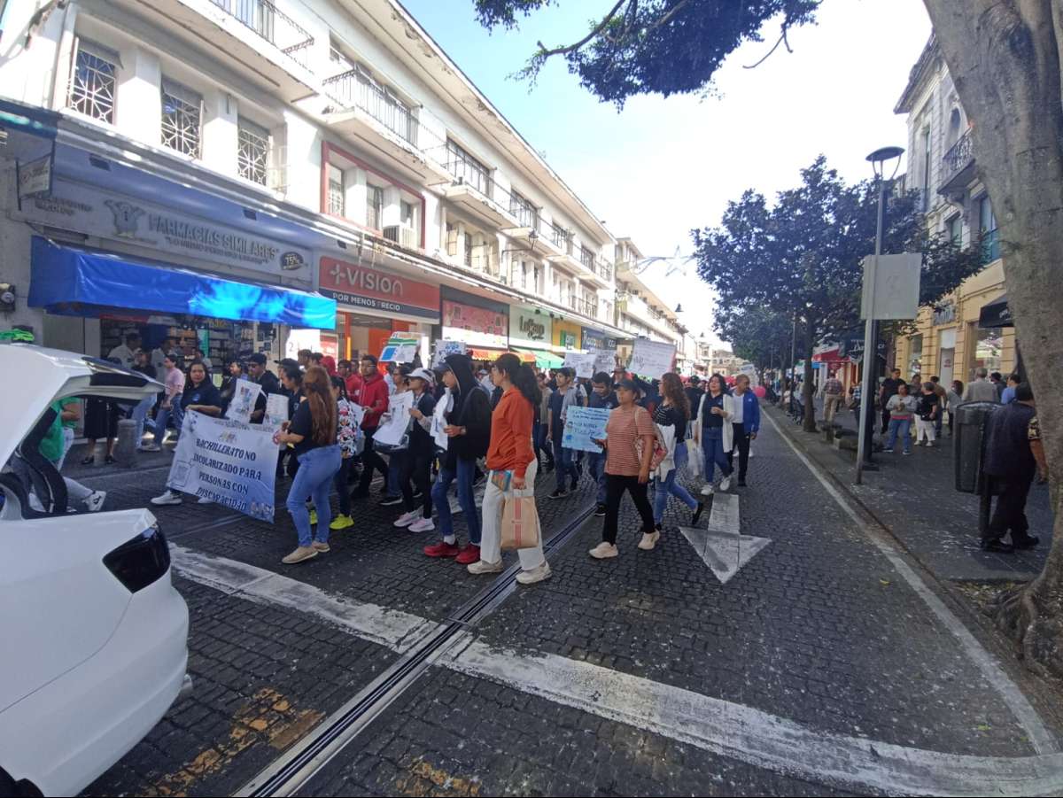 Con Caravana por la Inclusión Yo si Puedo, discapacitados demandan tener mejores empleos y no ser discriminados
