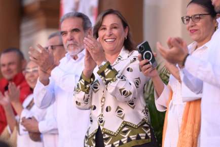 Gobernadora Rocío Nahle anuncia combate a la corrupción y agilización de trámites   