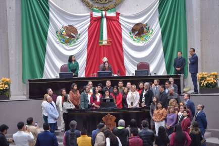 Propone diputada incorporar en la ley la medicina tradicional y la partería   