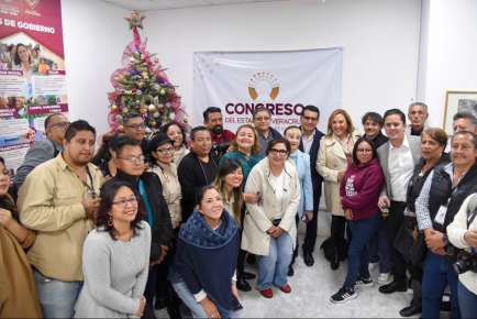 Realizan brindis navideño con periodistas que cubren la fuente legislativa   