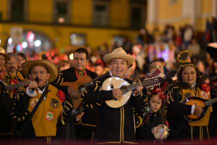 Con Feria Navideña, Ayuntamiento promueve el desarrollo social