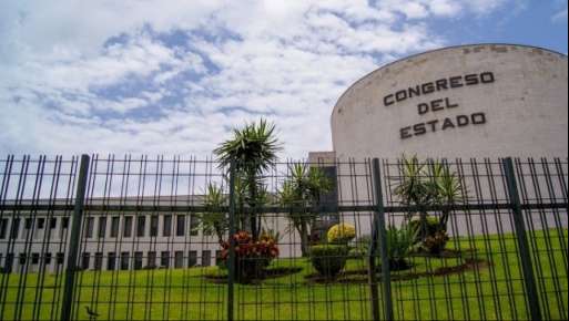 Diputadas morenistas respaldan al coordinador de la bancada guinda Esteban Bautista por campaña en su contra