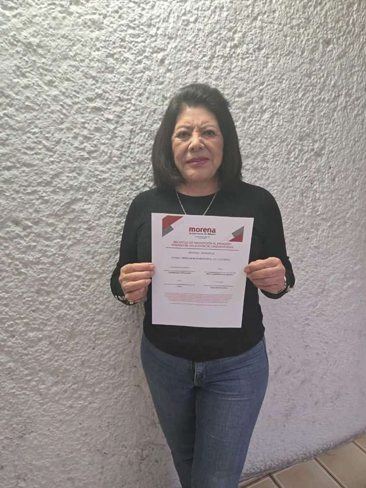 Carmen Mora García  se registró a la Presidencia municipal de Coatepec.