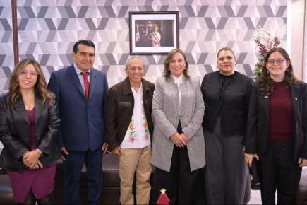 Reconoce Veracruz a Tirso Bautista por la preservación de lenguas indígenas   