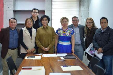 Atiende presidenta de la Comisión de Desarrollo Urbano a autoridades de Papantla   
