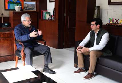Reafirma Alberto Islas compromiso con la educación