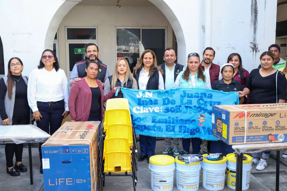 Alcalde Higuense Víctor  de la Garza, Refrenda su Compromiso con la Educación