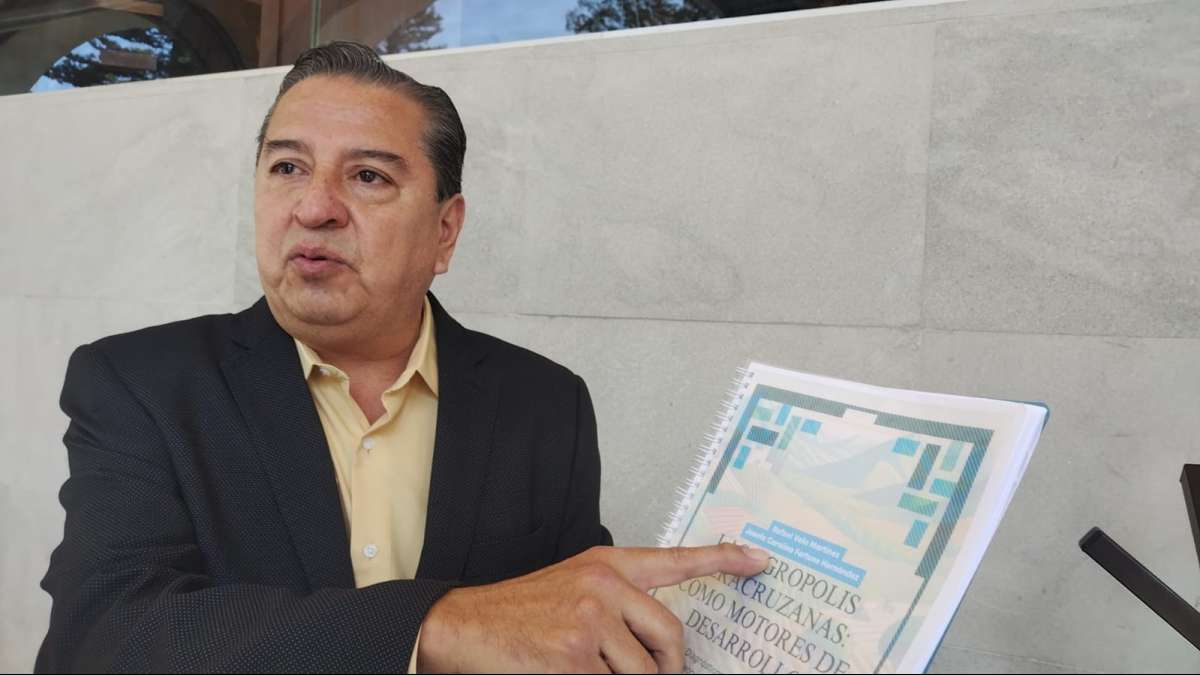 Veracruz cuarto lugar como expulsor de mano de obra hacia Estados Unidos; hay 800 mil veracruzanos allá: Rafael Vela