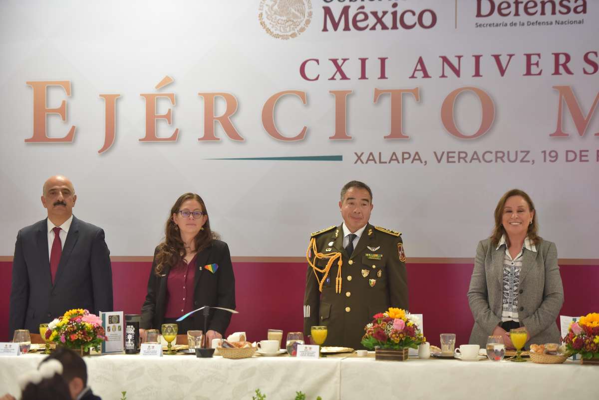 Congreso de Veracruz, presente en conmemoración del Ejército Mexicano      
