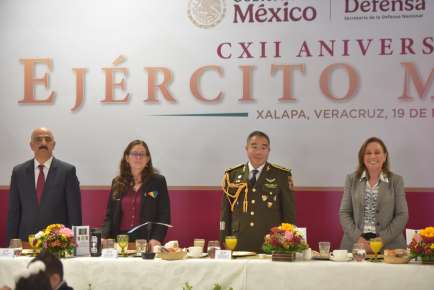 Congreso de Veracruz, presente en conmemoración del Ejército Mexicano      