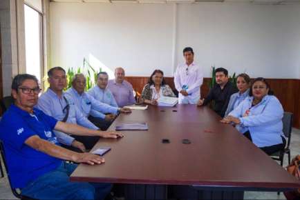 Respaldo legislativo para comunidad sindical con la Dip. Victoria Gutiérrez Pérez.