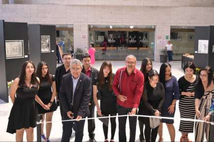 Inauguran en el Congreso del Estado exposición de dibujo   