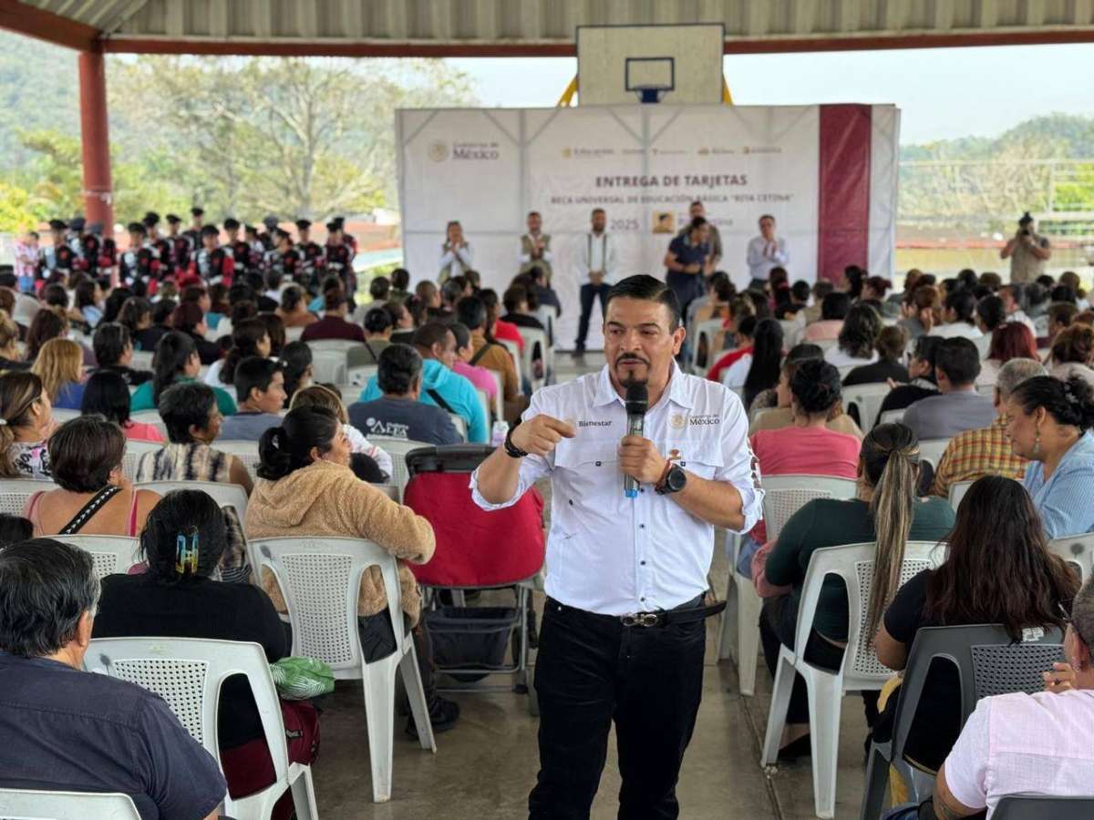 Con valores familiares y educación, formaremos generaciones comprometidas con el pueblo: Juan Javier Gómez Cazarín