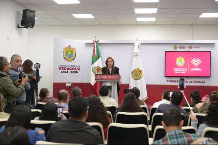 Rocío Nahle intervendrá para agilizar trámites de licencias en Xalapa