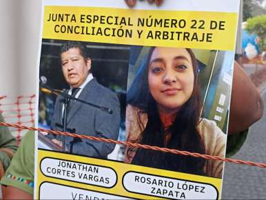 Extrabajadores del Ingenio San Nicolás de Cuichapa bloquen el centro de Xalapa, exigen pago de laudo laboral ganado
