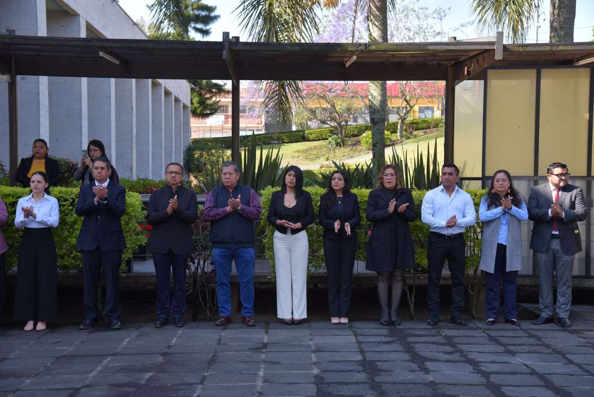 Conmemora Congreso de Veracruz natalicio de Benito Juárez   
