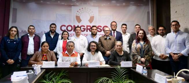 Inicia Congreso proceso de consulta para reformar Artículo 5 constitucional