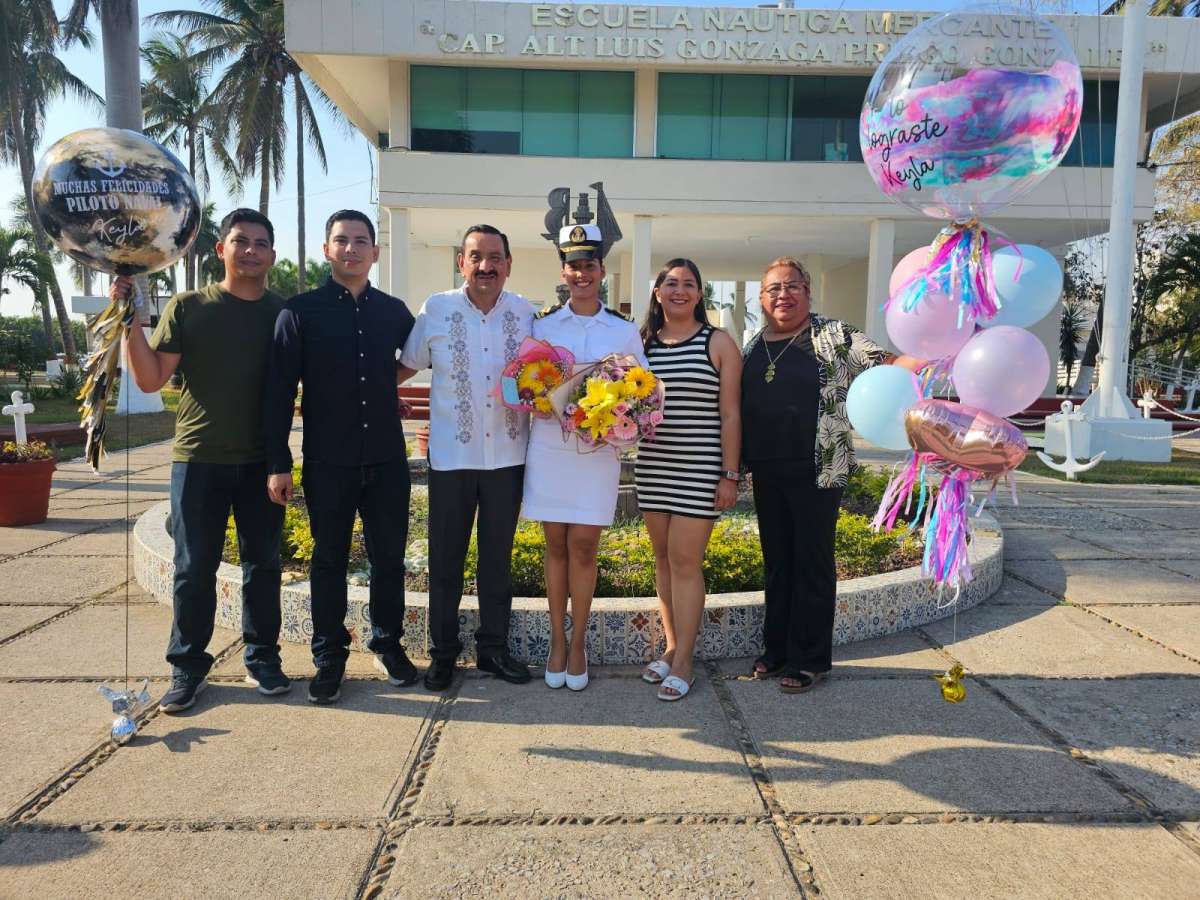 Keyla Cruz Moreno se Tituló como Piloto Naval, es un Orgullo Panúquense
