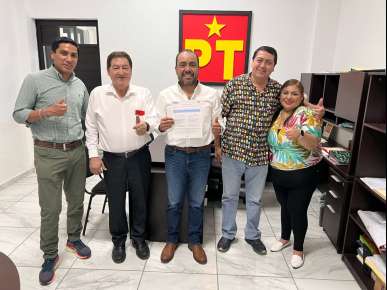 Es Gustavo Sánchez candidato a la alcaldía de Camerino Z. Mendoza por el Partido del Trabajo