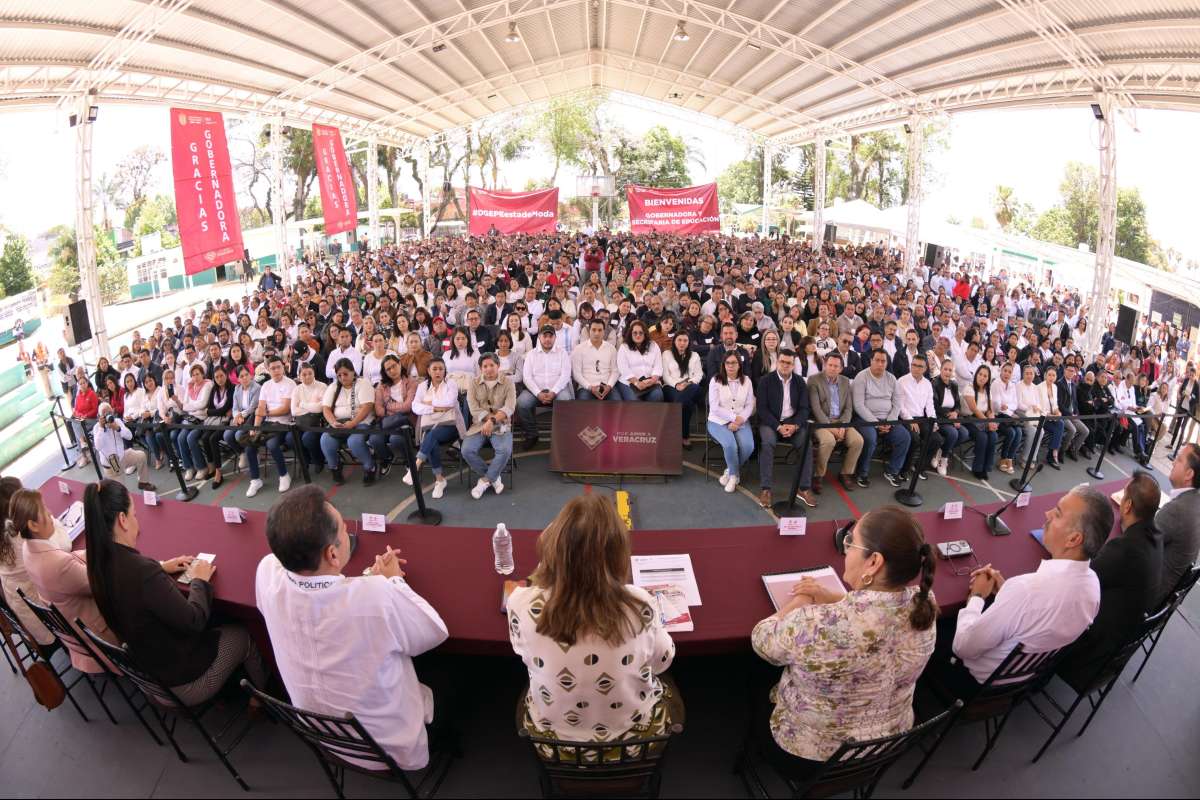 Coordinación y compromiso con la educación en Veracruz, reitera Rocío Nahle